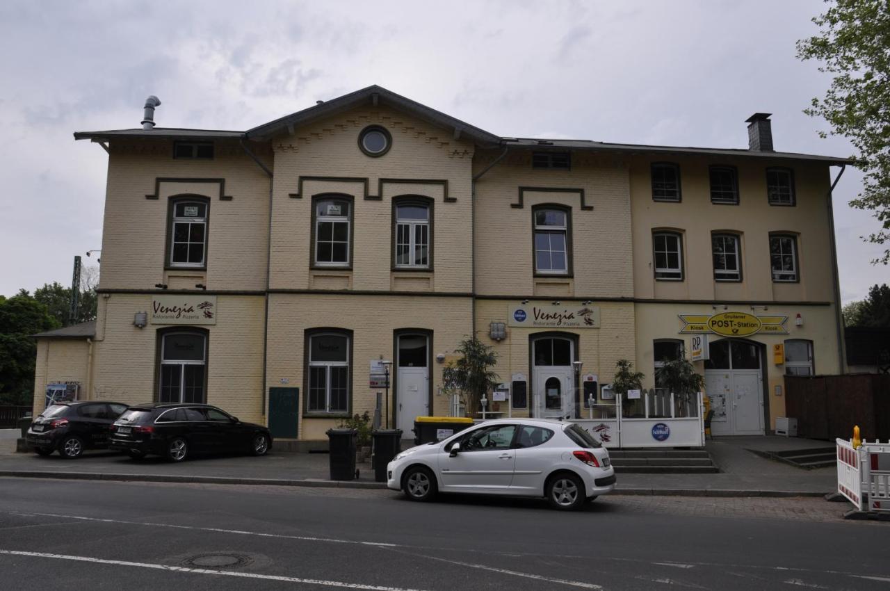 Sterner Obgruiten Haan Buitenkant foto