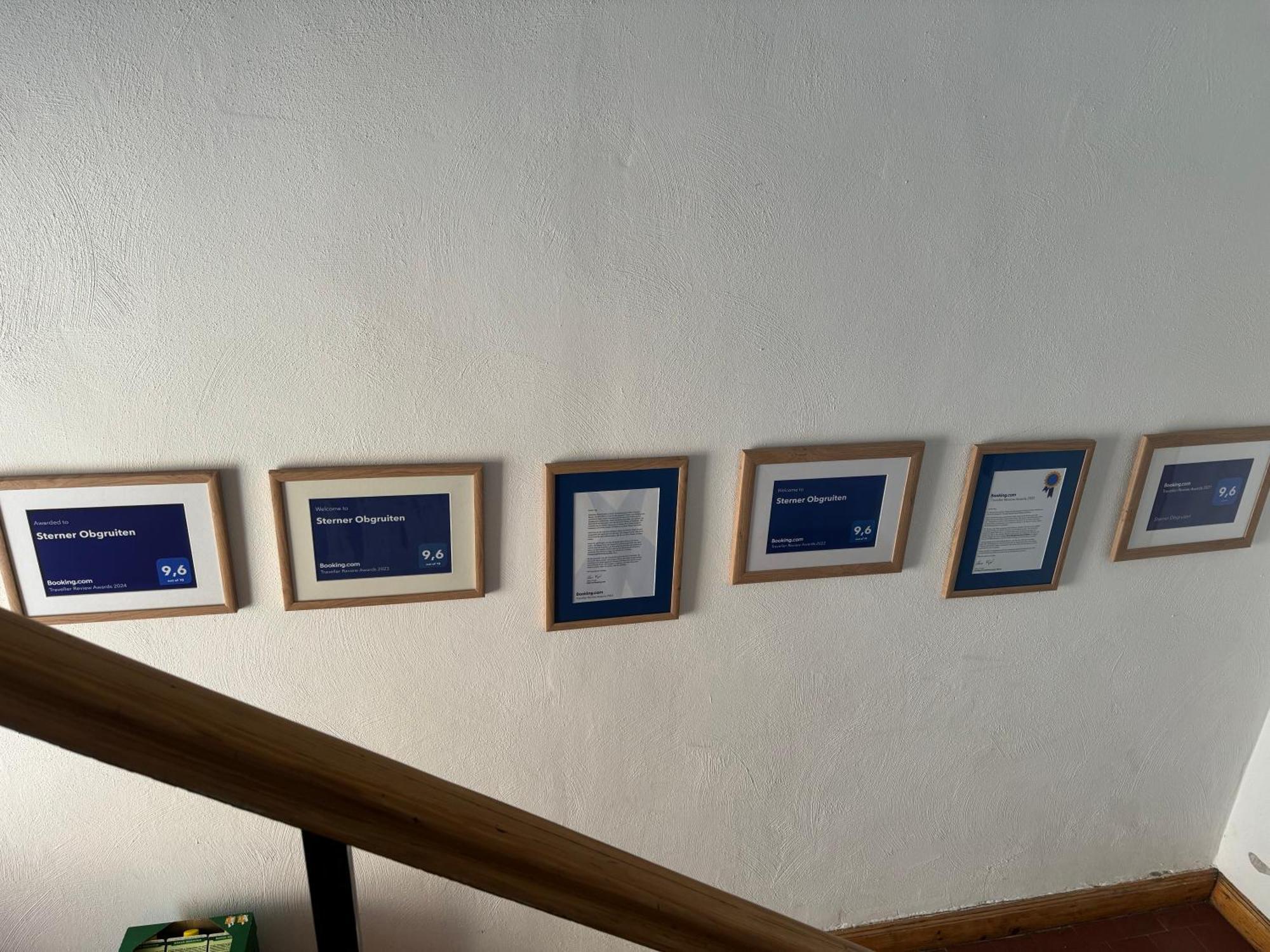 Sterner Obgruiten Haan Buitenkant foto